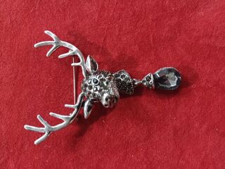 Silver Stag Head Brooch
