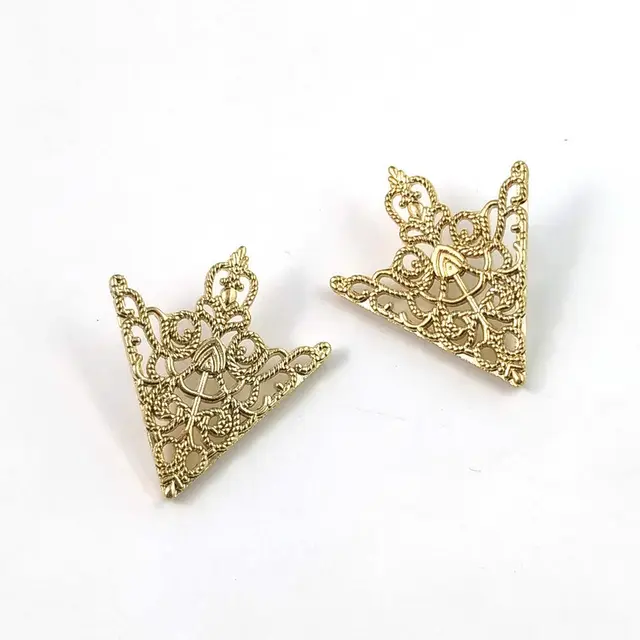 Western Gold Tone Filigree Collar Tips