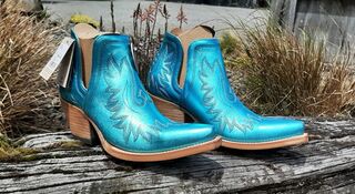 Women's Dixon